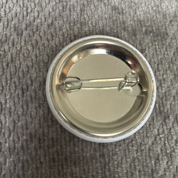 Kiss Me I'm Vaccinated Button - Picture 2 of 2